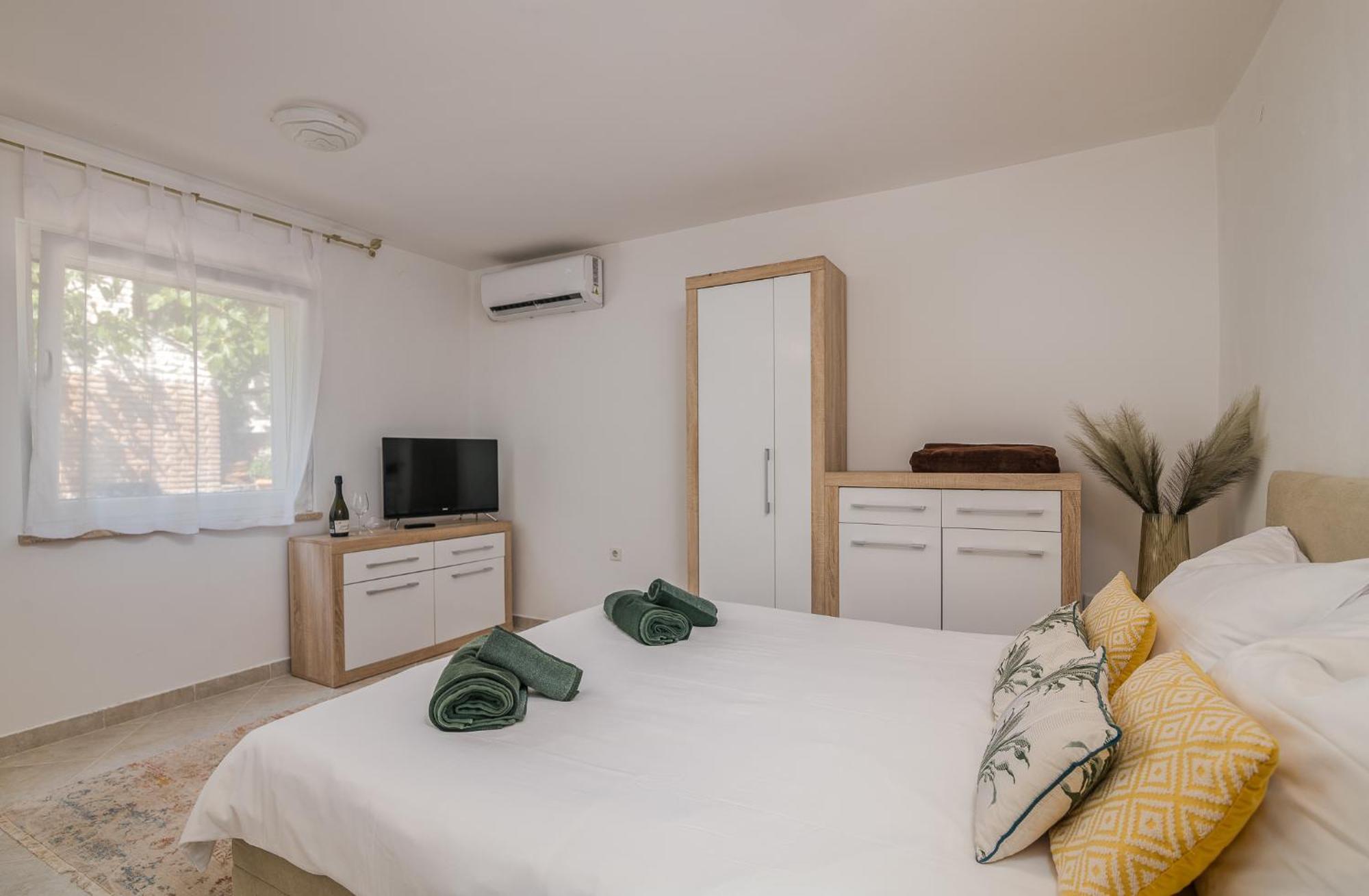Apartments Stella & Luna Krk Town Dış mekan fotoğraf