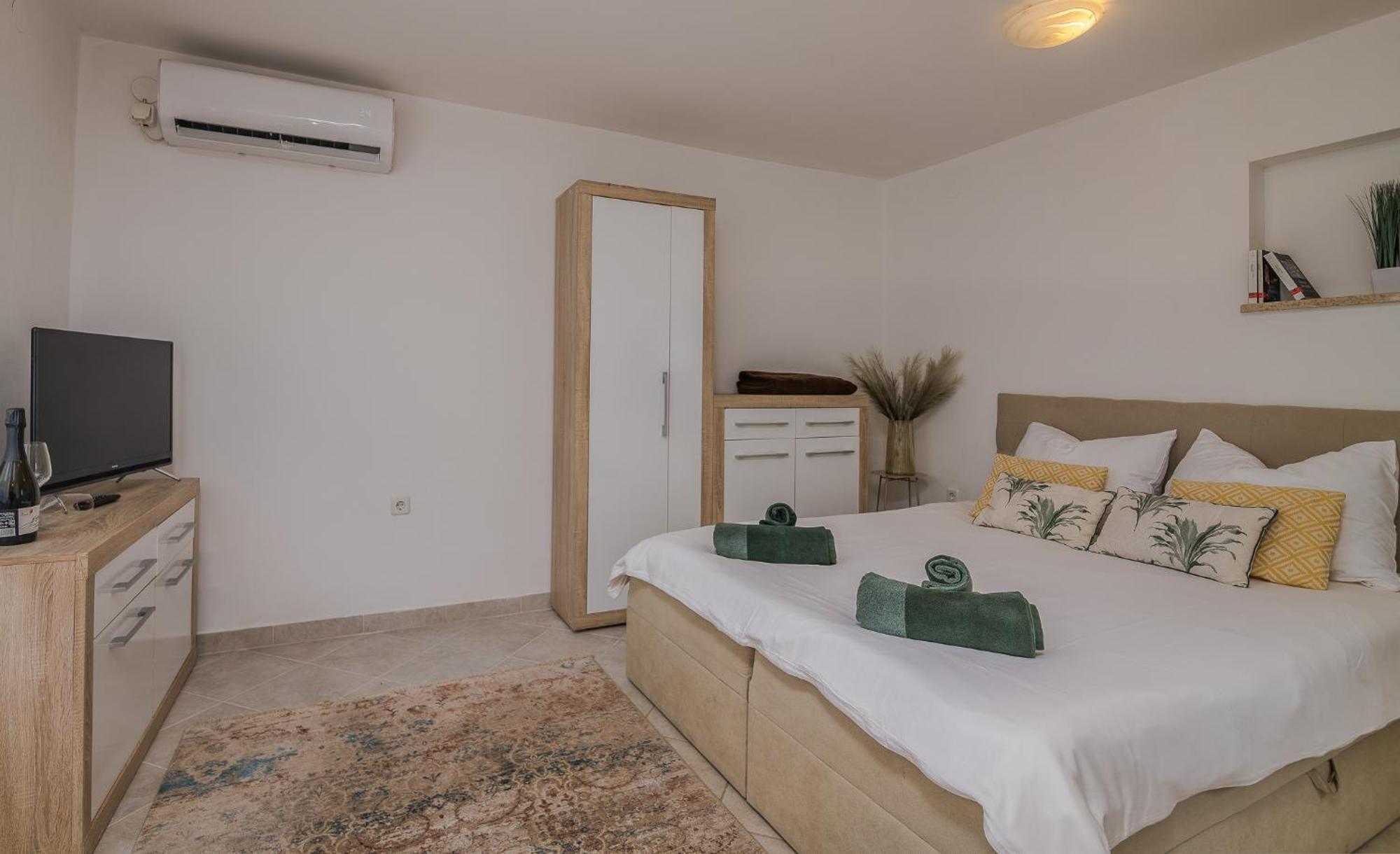 Apartments Stella & Luna Krk Town Dış mekan fotoğraf